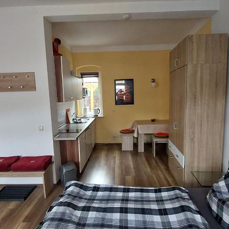Kleine Apartments Torgau Esterno foto